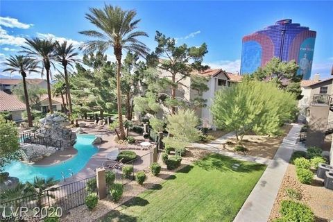 Condo For Rent - 4200 S Valley View Boulevard #1052<br/> Clark County, Las Vegas, NV 89103