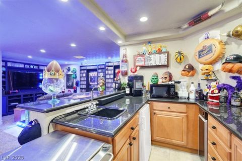Tiny photo for 953 Pyrite Avenue, Henderson, NV 89011 (MLS # 2794725)