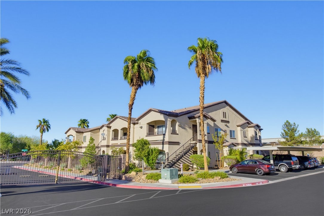 2291 W Horizon Ridge Parkway 13176