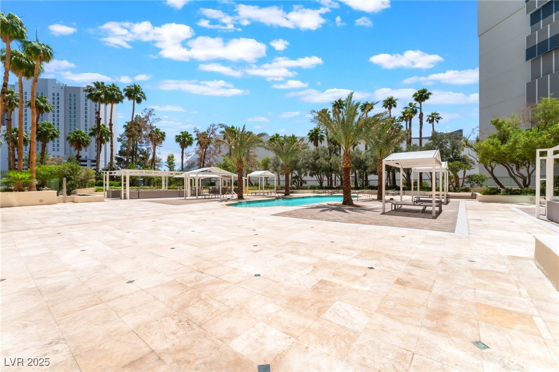 2877 Paradise Road 1806