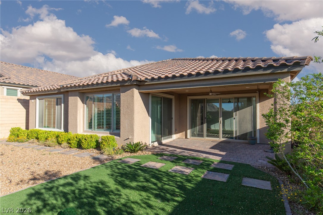 10935 Gardenova Avenue