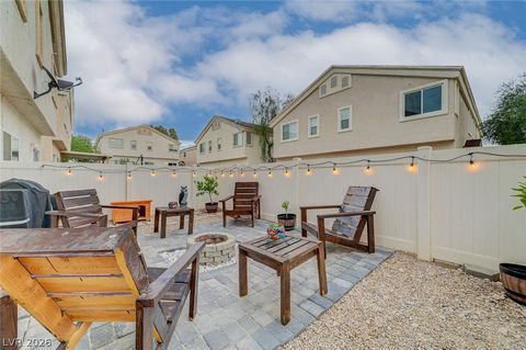 Townhouse For Sale - 6531 Ozzie Harriet Avenue #102<br/> Las Vegas, NV 89122