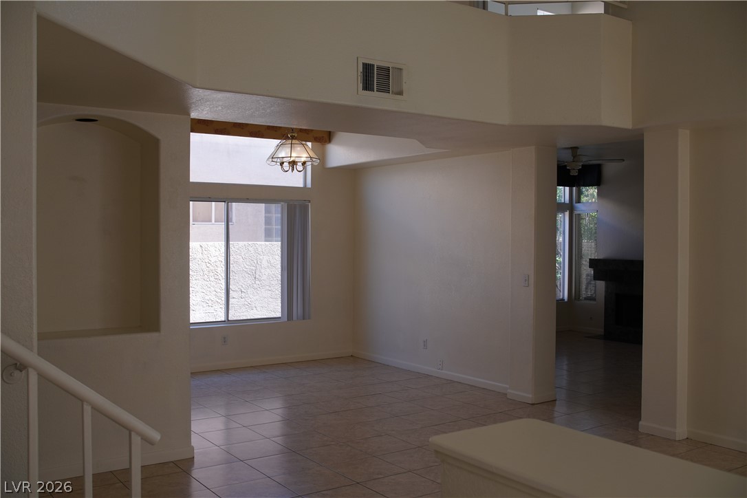 2312 Reddon Circle