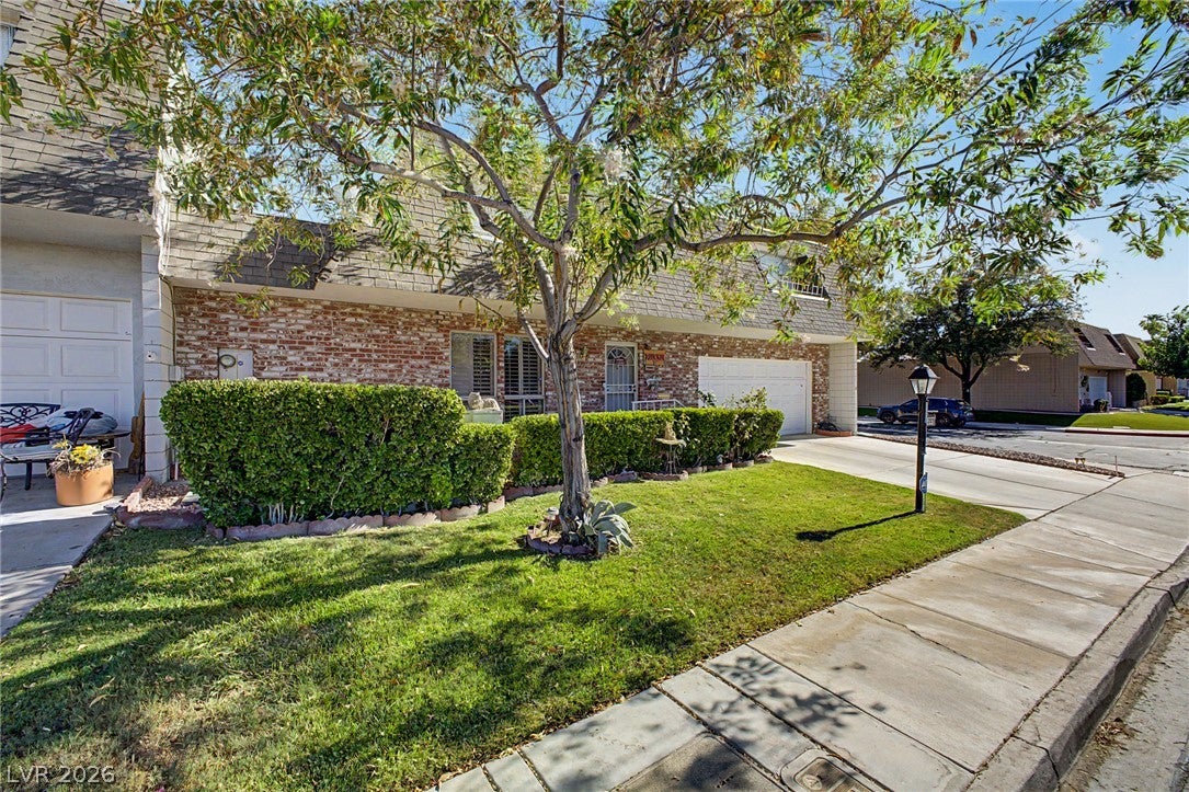 3537 Victory Avenue