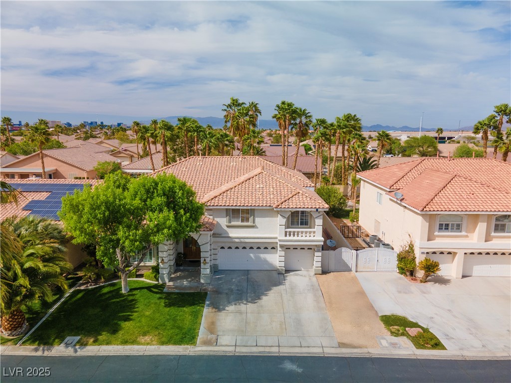1430 October Oak Avenue