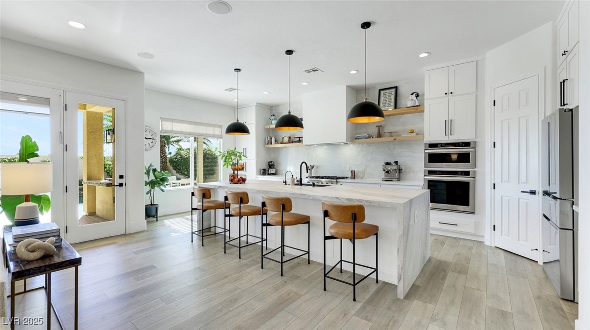 Las Vegas, Nevada 89138, United States, 4 Bedrooms Bedrooms, ,3 BathroomsBathrooms,Residential,Pending,212138