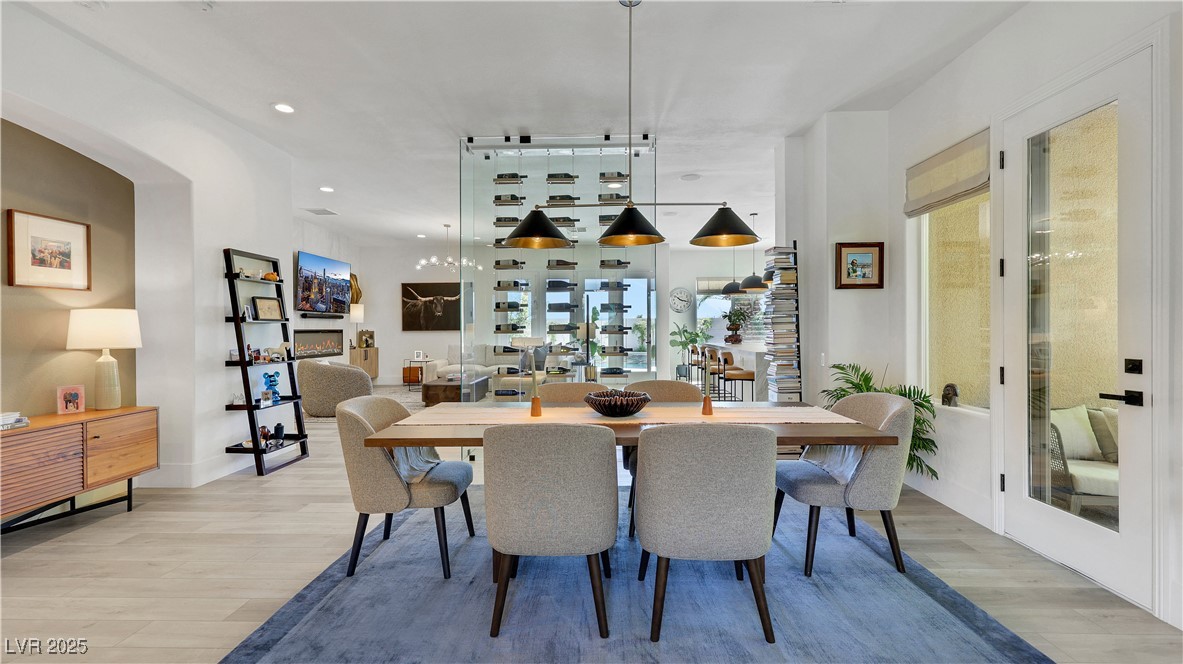 Las Vegas, Nevada 89138, United States, 4 Bedrooms Bedrooms, ,3 BathroomsBathrooms,Residential,Pending,212138