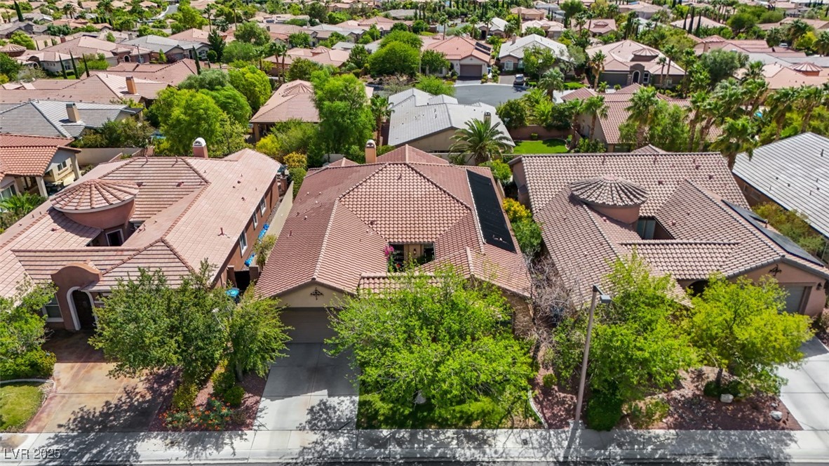 Las Vegas, Nevada 89138, United States, 4 Bedrooms Bedrooms, ,3 BathroomsBathrooms,Residential,Pending,212138