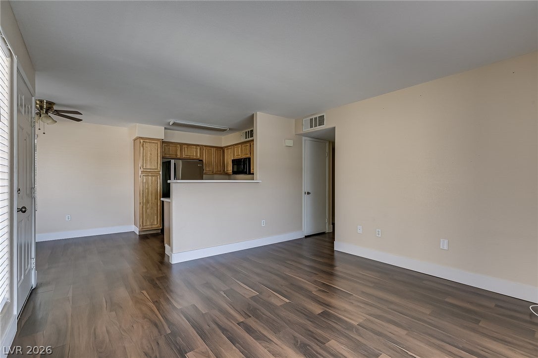 5710 E Tropicana Avenue 2106