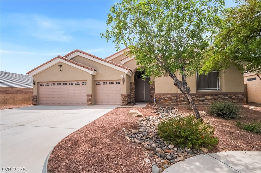 5581 Exotic Rosette Avenue
