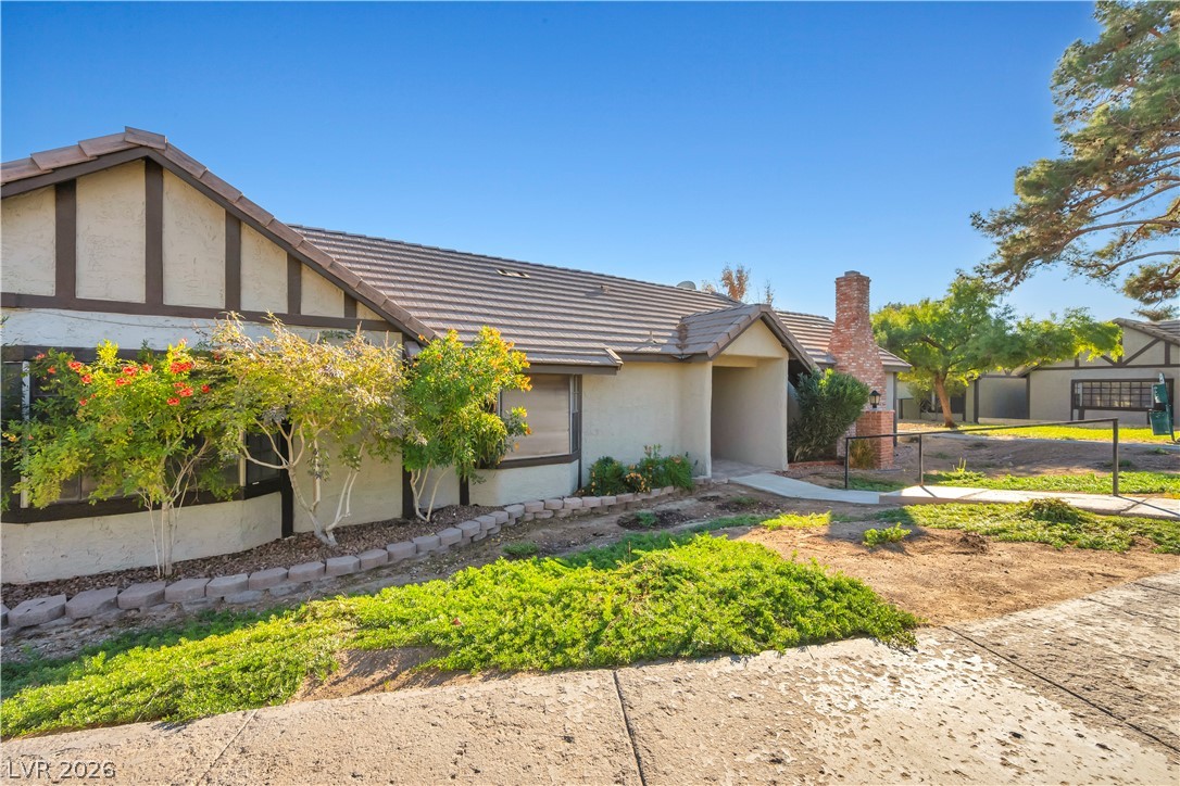 3923 Landsdown Place