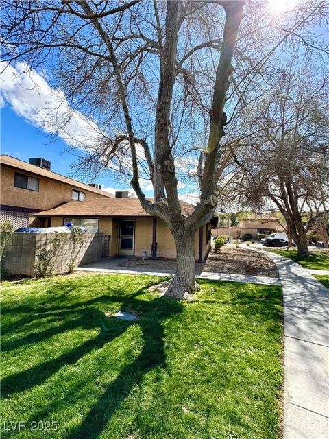 5083 Village Drive Las Vegas NV 89142