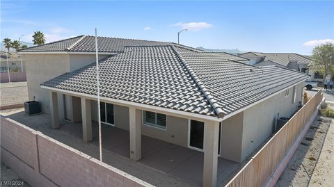 Single Family Residence in Laughlin NV 2012 Duke Of York Drive 9.jpg