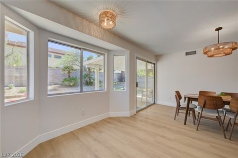 Tiny photo for 3131 White Rose Way, Henderson, NV 89014 (MLS # 2798327)