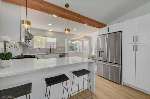 Tiny photo for 3131 White Rose Way, Henderson, NV 89014 (MLS # 2798327)