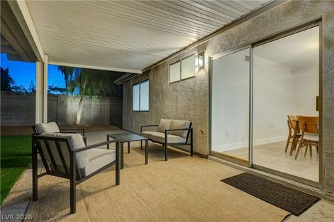 Tiny photo for 3131 White Rose Way, Henderson, NV 89014 (MLS # 2798327)