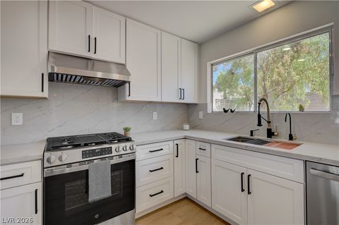 Tiny photo for 3131 White Rose Way, Henderson, NV 89014 (MLS # 2798327)