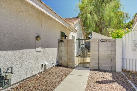 Tiny photo for 3131 White Rose Way, Henderson, NV 89014 (MLS # 2798327)