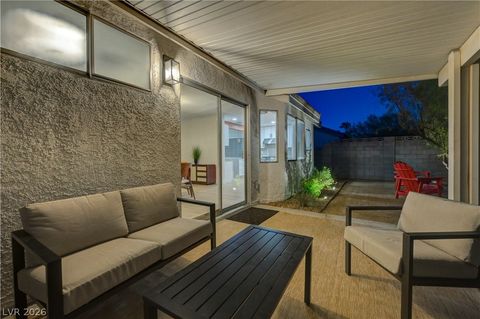Tiny photo for 3131 White Rose Way, Henderson, NV 89014 (MLS # 2798327)