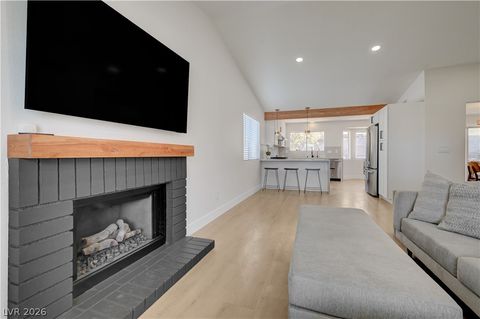 Tiny photo for 3131 White Rose Way, Henderson, NV 89014 (MLS # 2798327)