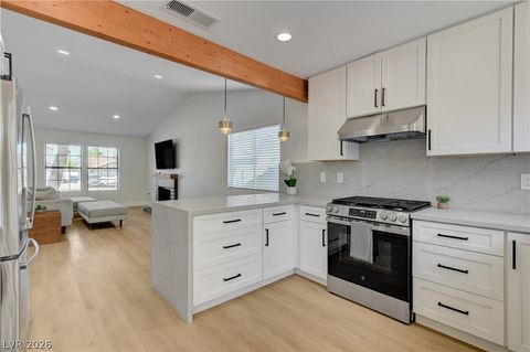 Tiny photo for 3131 White Rose Way, Henderson, NV 89014 (MLS # 2798327)