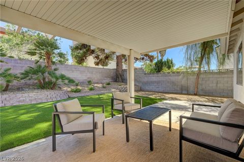 Tiny photo for 3131 White Rose Way, Henderson, NV 89014 (MLS # 2798327)