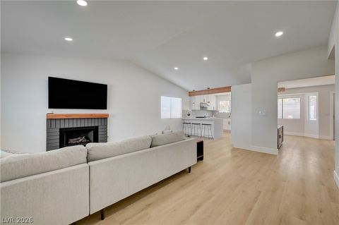 Tiny photo for 3131 White Rose Way, Henderson, NV 89014 (MLS # 2798327)