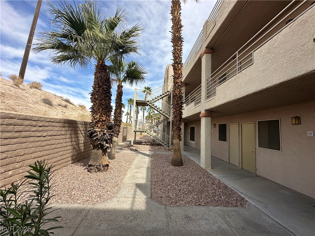 2072 Mesquite Lane #102, Laughlin, Nevada image 3