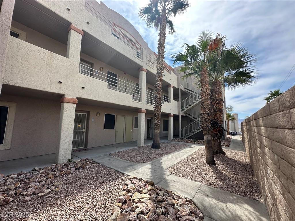 2072 Mesquite Lane #102, Laughlin, Nevada image 2