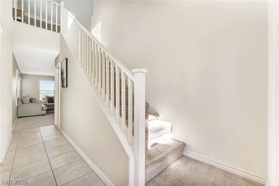 298 QUAIL FINCH Drive