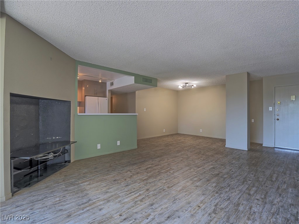 725 N Royal Crest Circle 228