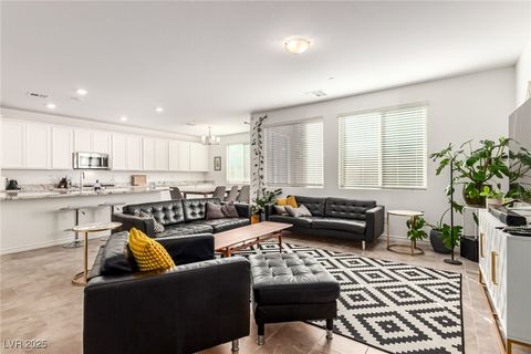 Photo of 905 Sycamore Falls Street, Henderson, NV 89052 (MLS # 2740772)