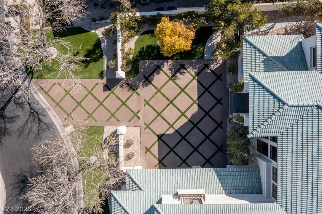 9049 Waterfield Court