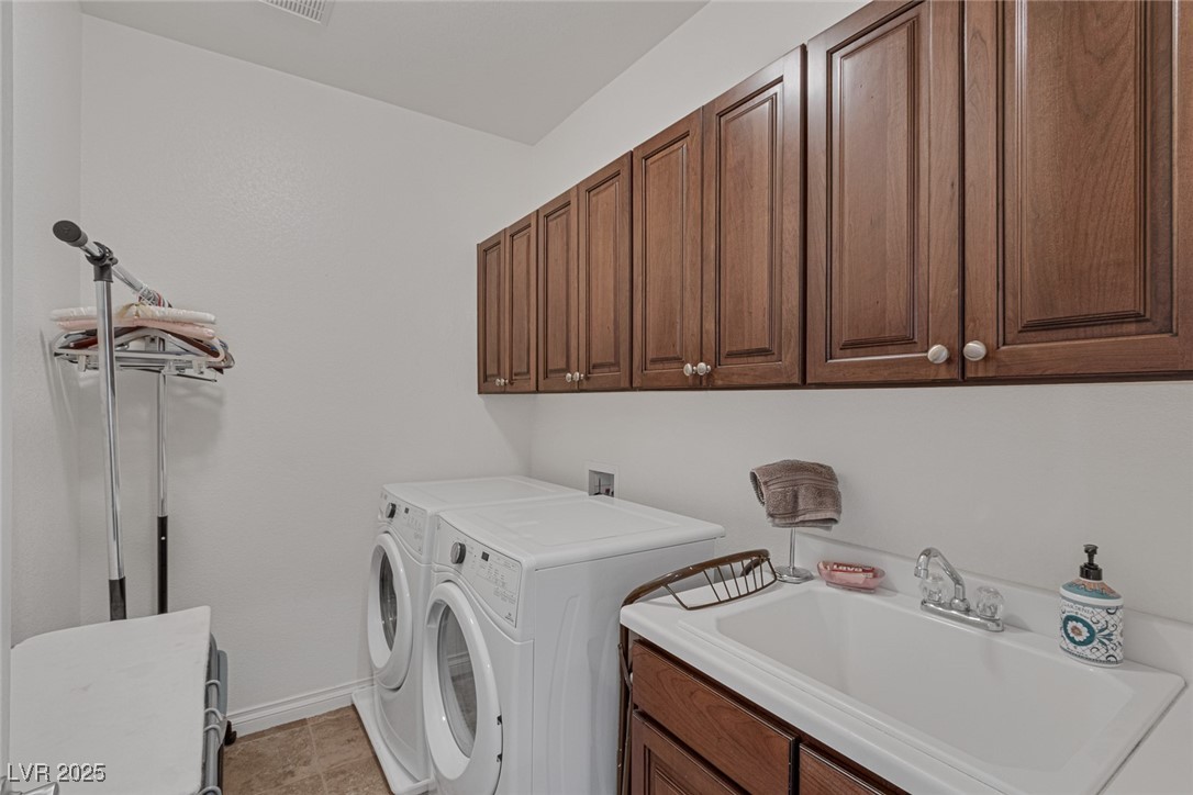 7872 Regency Park Street, Las Vegas, Nevada image 34