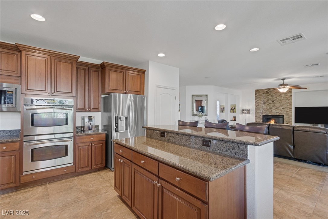7872 Regency Park Street, Las Vegas, Nevada image 11