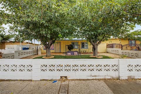 Photo of 4345 Parkdale Avenue, Las Vegas, NV 89121 (MLS # 2795010)