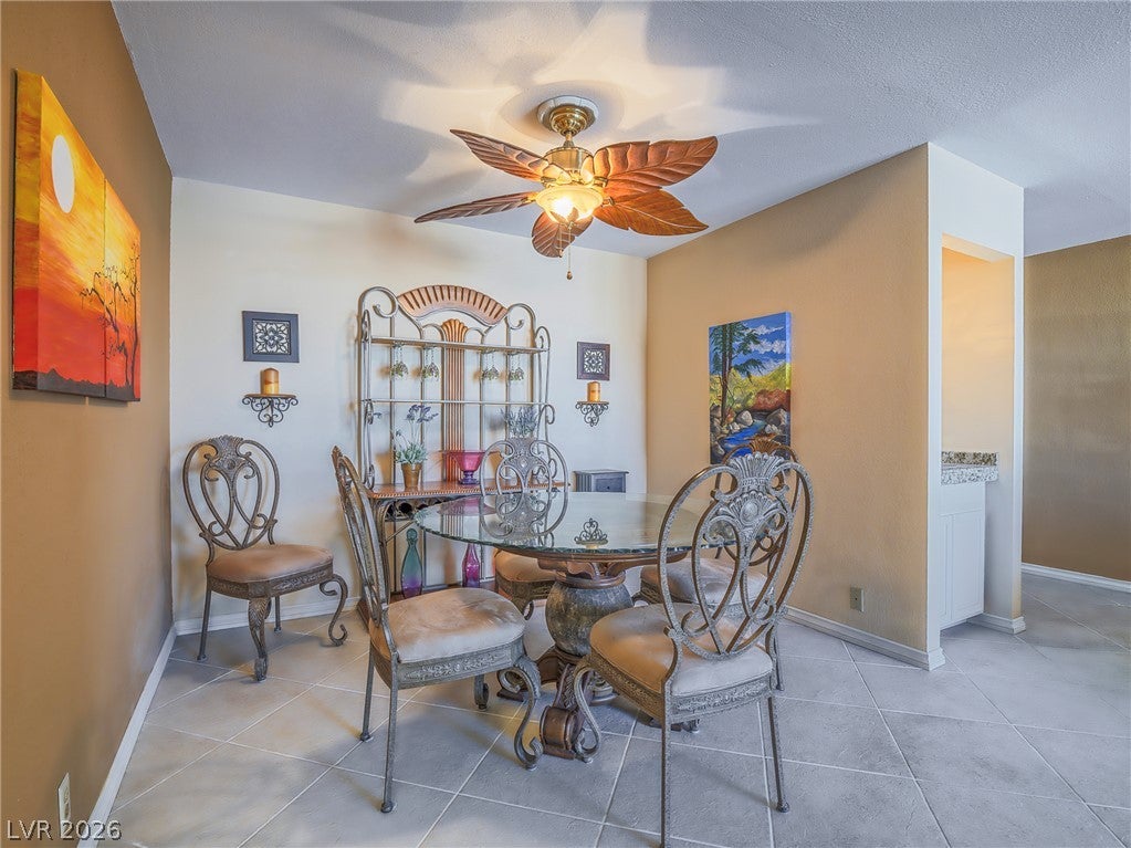 725 N Royal Crest Circle 231