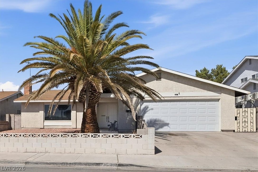 3557 Rosewood Street