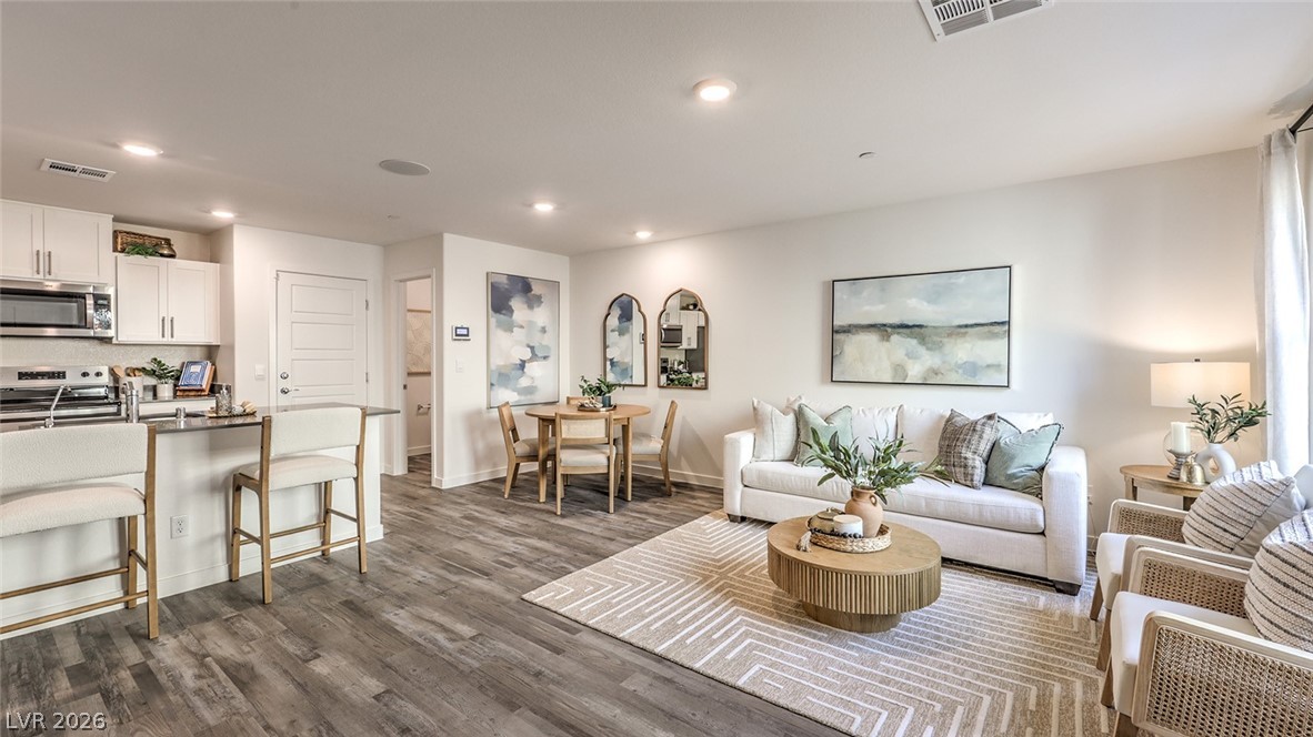 9893 Maple Pass Avenue