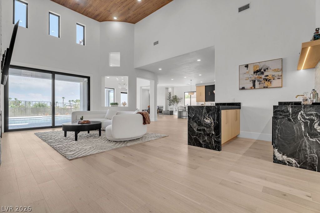 2690 Grassy Spring Place