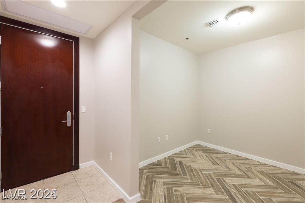 4575 Dean Martin Drive 2701