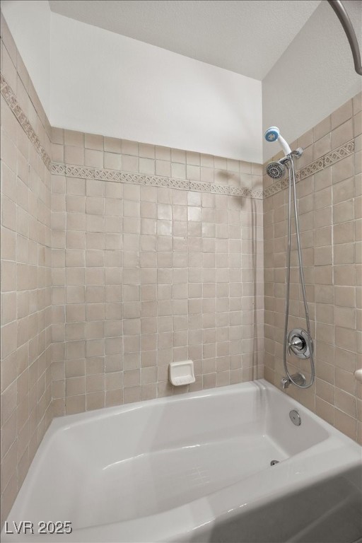 Las Vegas, Nevada 89141, United States, 5 Bedrooms Bedrooms, ,6 BathroomsBathrooms,Residential,Active,212140