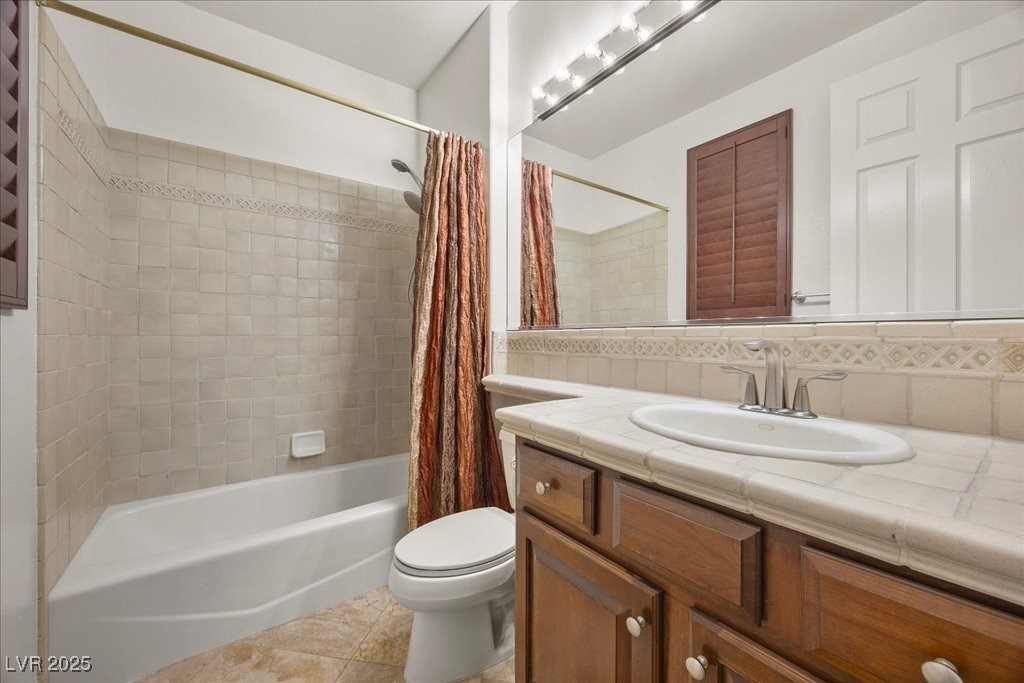 Las Vegas, Nevada 89141, United States, 5 Bedrooms Bedrooms, ,6 BathroomsBathrooms,Residential,Active,212140