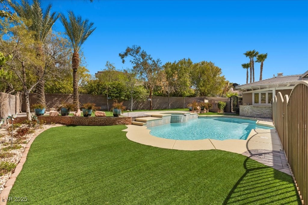 Las Vegas, Nevada 89141, United States, 5 Bedrooms Bedrooms, ,6 BathroomsBathrooms,Residential,Active,212140