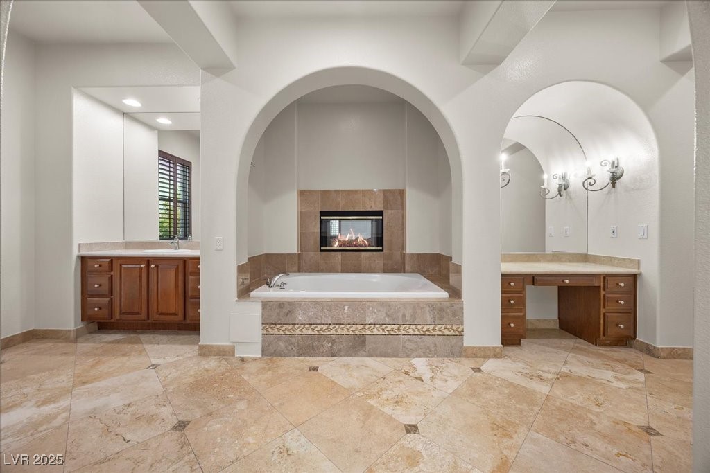 Las Vegas, Nevada 89141, United States, 5 Bedrooms Bedrooms, ,6 BathroomsBathrooms,Residential,Active,212140