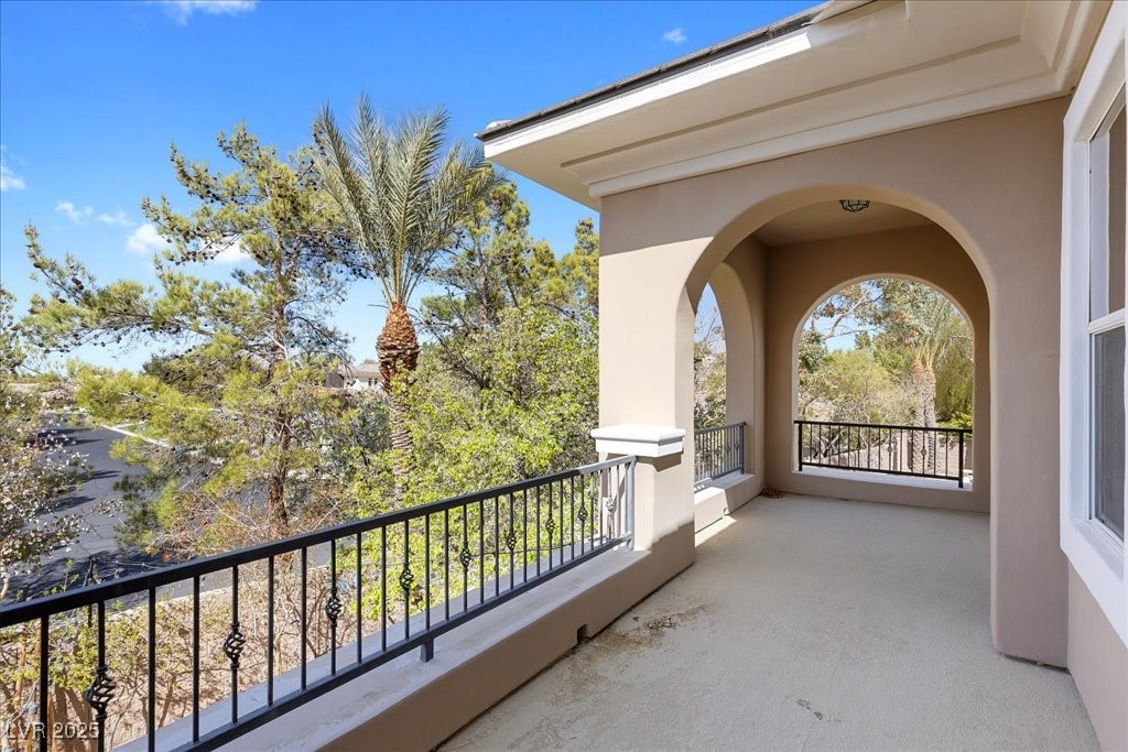 Las Vegas, Nevada 89141, United States, 5 Bedrooms Bedrooms, ,6 BathroomsBathrooms,Residential,Active,212140