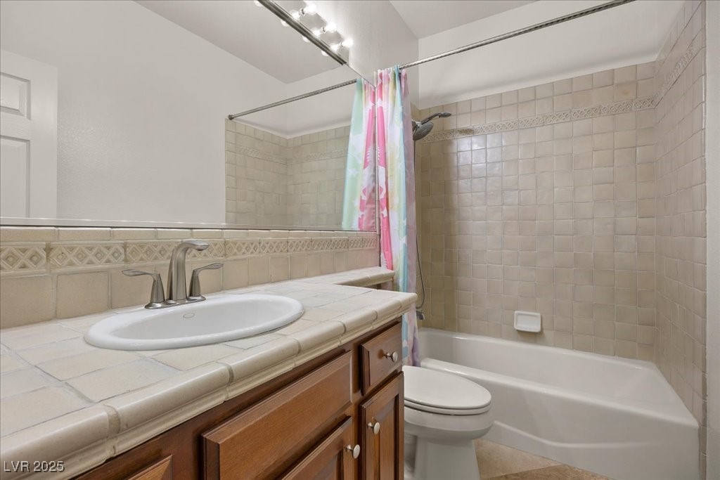 Las Vegas, Nevada 89141, United States, 5 Bedrooms Bedrooms, ,6 BathroomsBathrooms,Residential,Active,212140