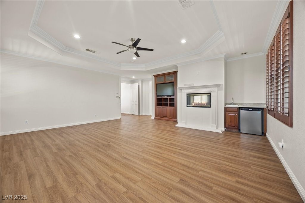 Las Vegas, Nevada 89141, United States, 5 Bedrooms Bedrooms, ,6 BathroomsBathrooms,Residential,Active,212140