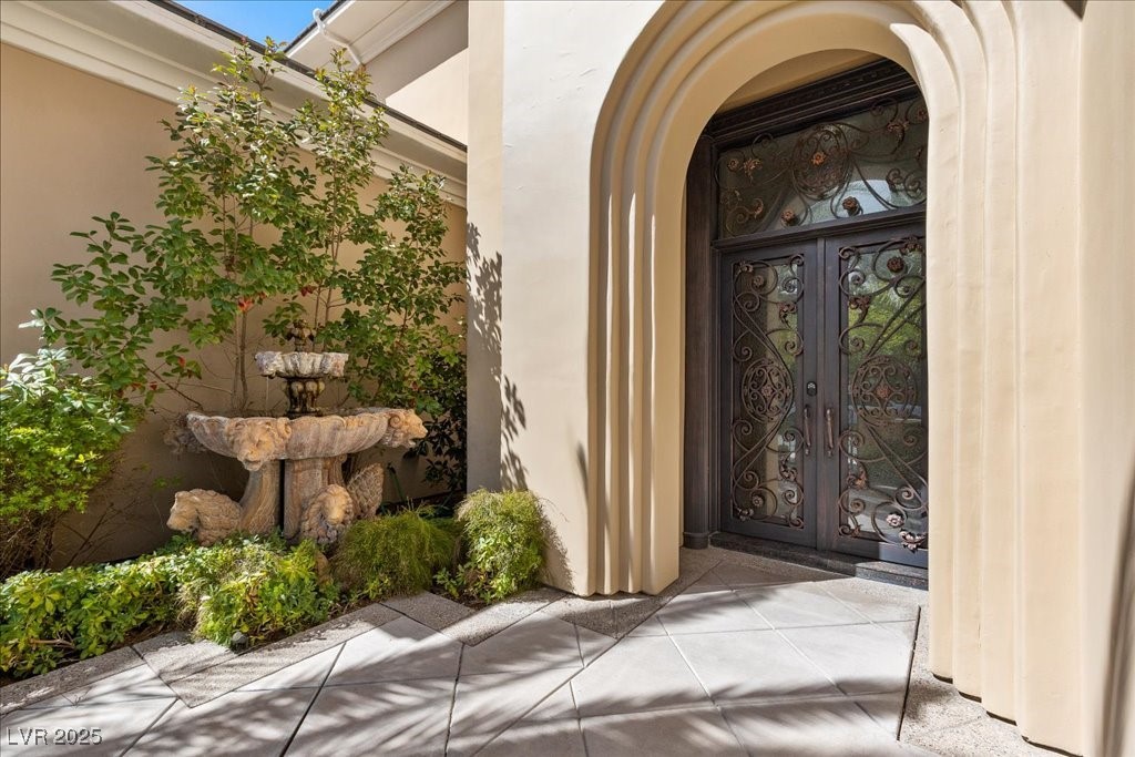 Las Vegas, Nevada 89141, United States, 5 Bedrooms Bedrooms, ,6 BathroomsBathrooms,Residential,Active,212140