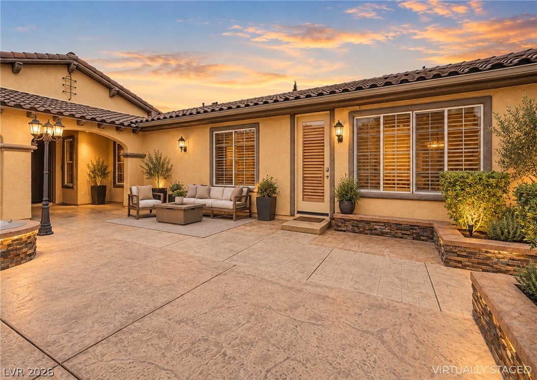 7504 Via Del Mar Street